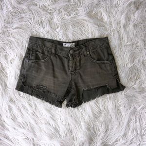 Cut Off Shorts